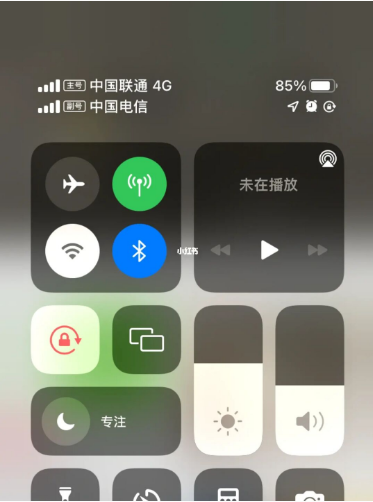 渑池苹果手机维修分享iPhone双卡信号解决办法 