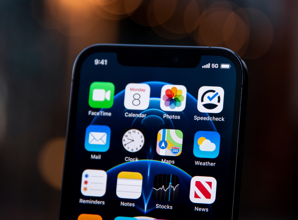 渑池苹果手机维修分享为什么 iPhone 12 在冬季会自动关机 